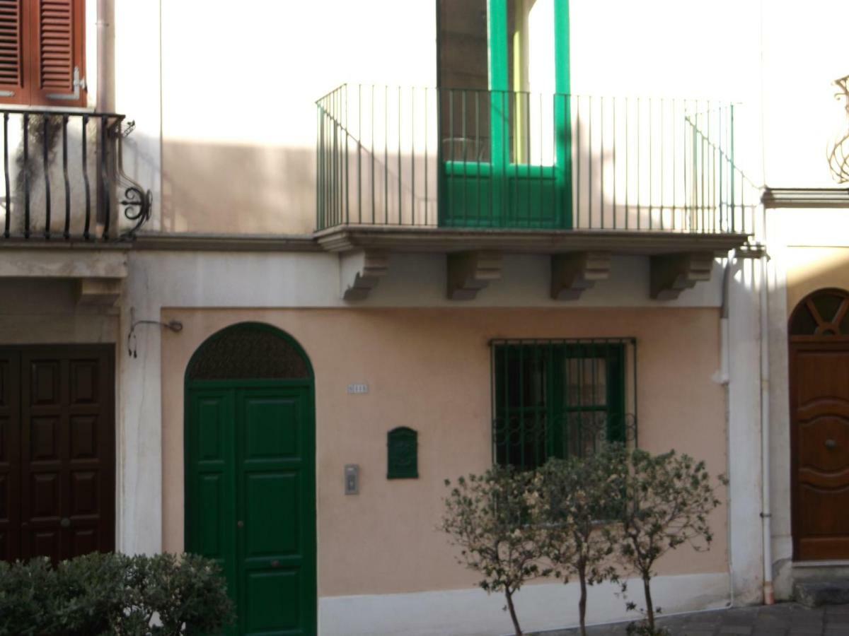 Centrostoricolipari Vila Exterior foto